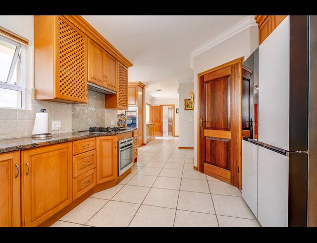 4 BEDROOM HOUSE FOR SALE IN DAINFERN GOLF ESTATE